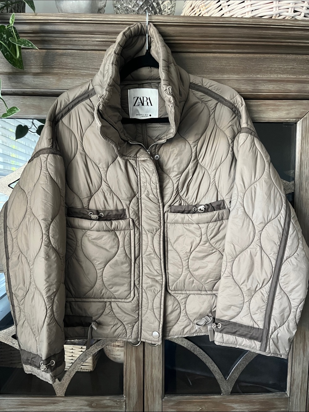 ZARA Light Taupe Quilted Puffer Jacket; fits oversized XS; Small